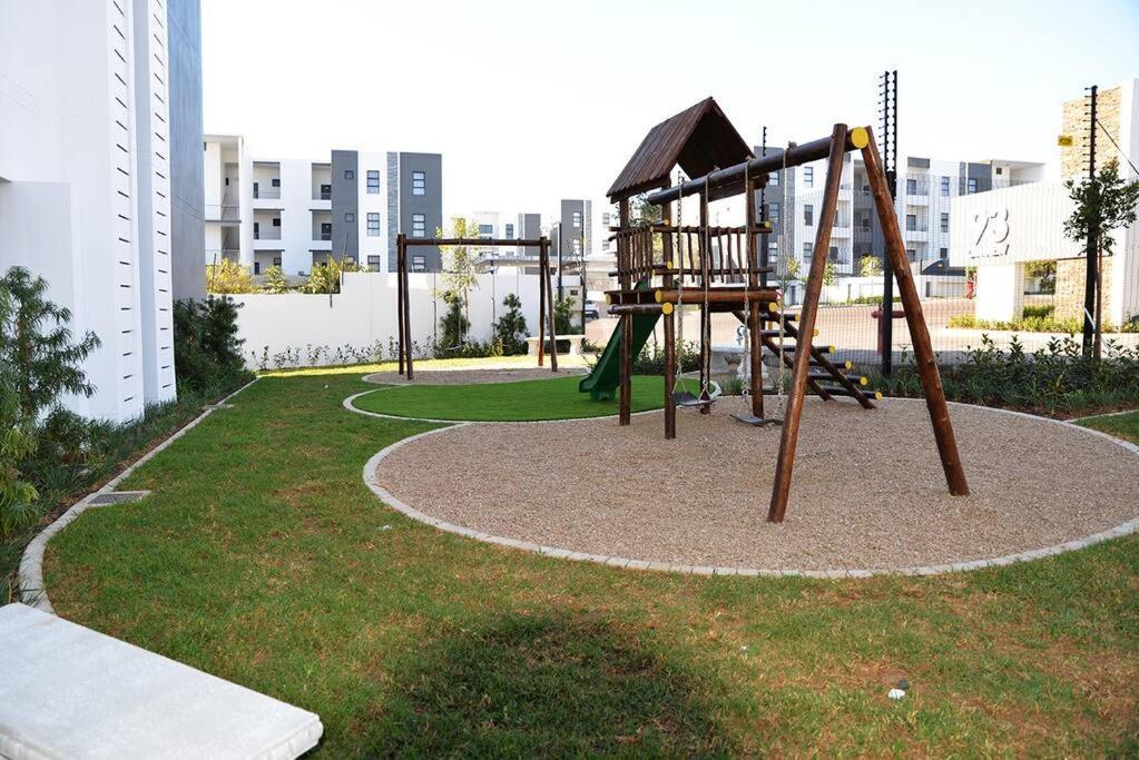The Ellipse Palazzo Apartment Midrand Exterior photo